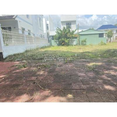 Mua Bán Đất Huyện Hòa Bình - Bạc Liêu Kẹt Tiền Ngân Hàng Cần Bán Gấp Cặp Nền Xây Trọ Mua Bán Đất Huyện Hòa Bình - Bạc Liêu Kẹt Tiền Ngân Hàng Cần Bán Gấp Cặp Nền Xây Trọ