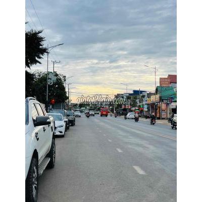Mua Bán Đất Huyện Đức Trọng - Lâm Đồng Bán 9500m2 Mặt Tiền Ql20 - Ngay Sân Bay Liên Khương Mua Bán Đất Huyện Đức Trọng - Lâm Đồng Bán 9500m2 Mặt Tiền Ql20 - Ngay Sân Bay Liên Khương