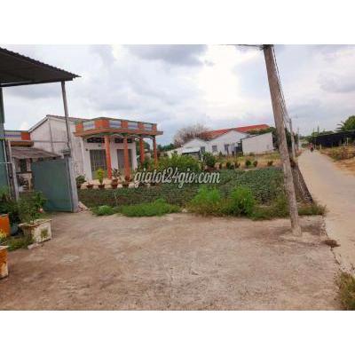 Mua Bán Đất Huyện Cần Giuộc - Long An 435m2 Đất Vườn Cực Đẹp, 15x 30m, Đường Ô Tô 835, Cần Giuộc Mua Bán Đất Huyện Cần Giuộc - Long An 435m2 Đất Vườn Cực Đẹp, 15x 30m, Đường Ô Tô 835, Cần Giuộc