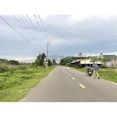 Mua Bán Đất Huyện Gò Dầu - Tây Ninh Lô Đất 2 Mặt Tiền Ngộp Giá Rẻ Bán Lỗ 200tr . Mua Bán Đất Huyện Gò Dầu - Tây Ninh Lô Đất 2 Mặt Tiền Ngộp Giá Rẻ Bán Lỗ 200tr .