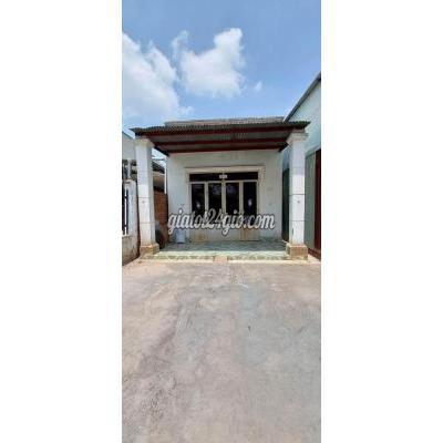 Mua Bán Đất Huyện Củ Chi - Hồ Chí Minh Vợ Chồng Tôi Kẹt Tiền Bán Đất Kèm Nhà Gần Cầu Vượt Củ Chi 110m2 560tr Mua Bán Đất Huyện Củ Chi - Hồ Chí Minh Vợ Chồng Tôi Kẹt Tiền Bán Đất Kèm Nhà Gần Cầu Vượt Củ Chi 110m2 560tr