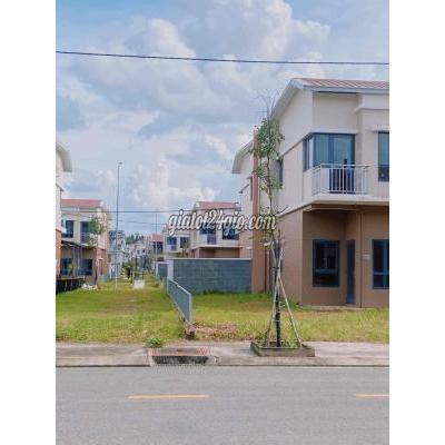 Mua Bán Nhà Ở Thị Xã Bến Cát - Bình Dương Bán Căn Góc Giữa Lkv 100.8m2 Khu Dt Oasis City Mua Bán Nhà Ở Thị Xã Bến Cát - Bình Dương Bán Căn Góc Giữa Lkv 100.8m2 Khu Dt Oasis City