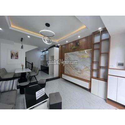 Mua Bán Nhà Ở Quận Long Biên - Hà Nội Bán Nhà Tặng Nội Thất, Bồ Đề Dt:32/37m Ô Tô Đỗ Cửa Giá Chào 5.6 Tỷ Mua Bán Nhà Ở Quận Long Biên - Hà Nội Bán Nhà Tặng Nội Thất, Bồ Đề Dt:32/37m Ô Tô Đỗ Cửa Giá Chào 5.6 Tỷ