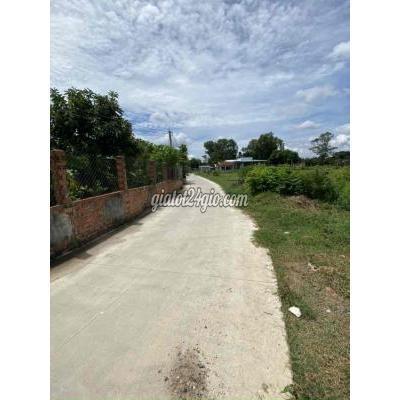 Mua Bán Nhà Ở Huyện Đức Hòa - Long An Cần Bán Nhà Vườn 10x216m2 Mua Bán Nhà Ở Huyện Đức Hòa - Long An Cần Bán Nhà Vườn 10x216m2