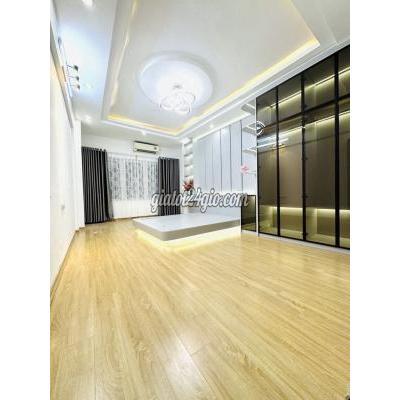 Bán Nhà Long Biên - Hà Nội