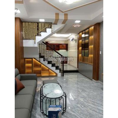 Bán Nhà Tân Phú - Hồ Chí Minh