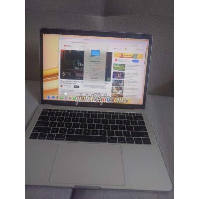Macbook Cũ Tân Phú - Hồ Chí Minh