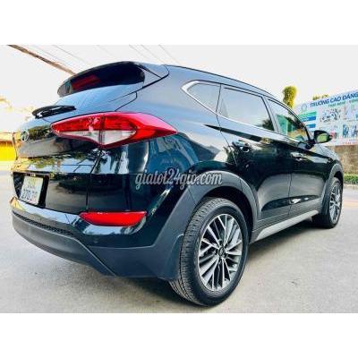 Ô Tô Thành Phố Dĩ An - Bình Dương Tucson 2.0 Bản Đặc Biệt 2018 Chuẩn Zin Đẹp. Ô Tô Thành Phố Dĩ An - Bình Dương Tucson 2.0 Bản Đặc Biệt 2018 Chuẩn Zin Đẹp.