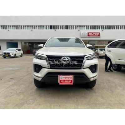 Ô Tô Quận Bình Thạnh - Hồ Chí Minh Toyota Fortuner 2021 Chạy 15,000 Km Như Mới 90% Ô Tô Quận Bình Thạnh - Hồ Chí Minh Toyota Fortuner 2021 Chạy 15,000 Km Như Mới 90%
