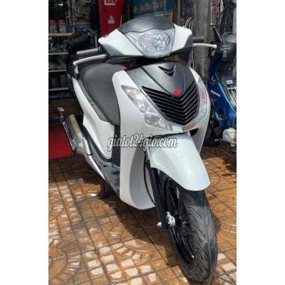Xe Máy Quận Ninh Kiều - Cần Thơ Sh Mẫu Ý Đời 2011 150 Cc - Xe Cực Chất Giảm Lỗ Xe Máy Quận Ninh Kiều - Cần Thơ Sh Mẫu Ý Đời 2011 150 Cc - Xe Cực Chất Giảm Lỗ