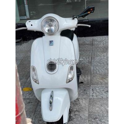 Xe Máy Quận Liên Chiểu - Đà Nẵng Vespa Lx125 Trắng Còn Nguyên Rin Giá 8tr500 Xe Máy Quận Liên Chiểu - Đà Nẵng Vespa Lx125 Trắng Còn Nguyên Rin Giá 8tr500