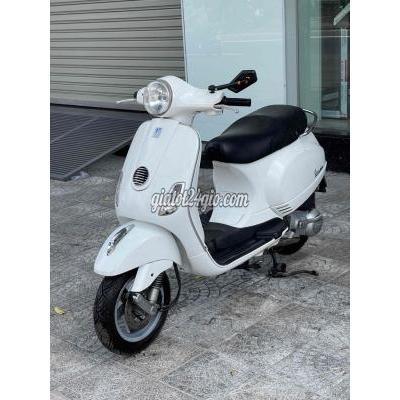 Xe Máy Quận Liên Chiểu - Đà Nẵng Vespa Lx125 Trắng Còn Nguyên Rin Giá 8tr500 Xe Máy Quận Liên Chiểu - Đà Nẵng Vespa Lx125 Trắng Còn Nguyên Rin Giá 8tr500