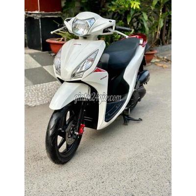 Xe Máy Quận Bình Tân - Hồ Chí Minh Honda Vision Trắng Đỏ Bản Đặc Biệt 2019 Bstp 9 Chu Xe Máy Quận Bình Tân - Hồ Chí Minh Honda Vision Trắng Đỏ Bản Đặc Biệt 2019 Bstp 9 Chu