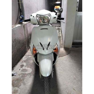 Xe Máy Quận Bình Tân - Hồ Chí Minh Nhà Cần Bán Xe Hãng Honda Lead Màu Trắng Sẽ Đẹp Xe Máy Quận Bình Tân - Hồ Chí Minh Nhà Cần Bán Xe Hãng Honda Lead Màu Trắng Sẽ Đẹp