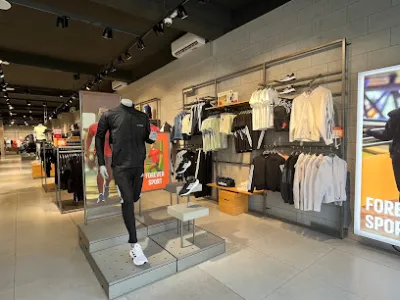 adidas vĩnh yên - cửa hàng quần áo