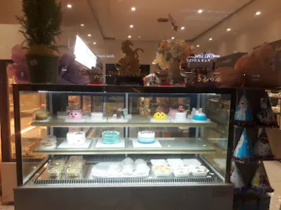 bánh kem thời trang - cửa hàng bánh cưới