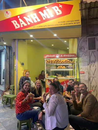 bánh mì b  - tiệm bánh