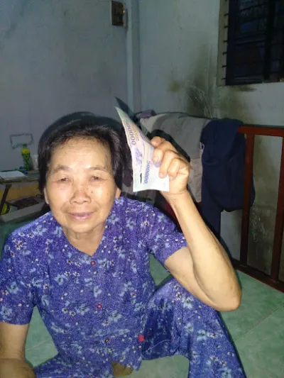 bánh mì bà ba - cửa hàng bán đồ ăn nấu sẵn