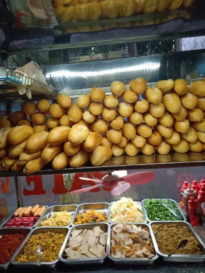 bánh mì đại hằng - cửa hàng