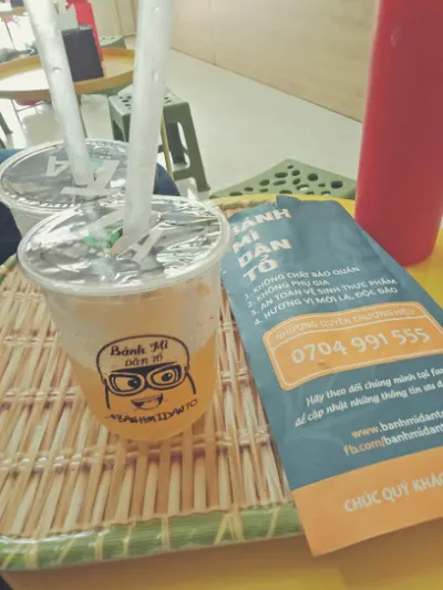 bánh mì dân tổ - nhà hàng