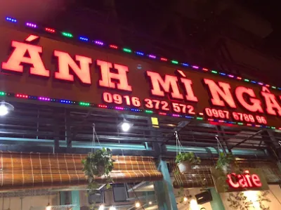 bánh mì ngân - nhà hàng ăn nhanh