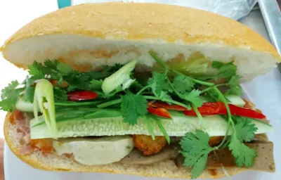 bánh mì ngon nhị - tiệm bánh