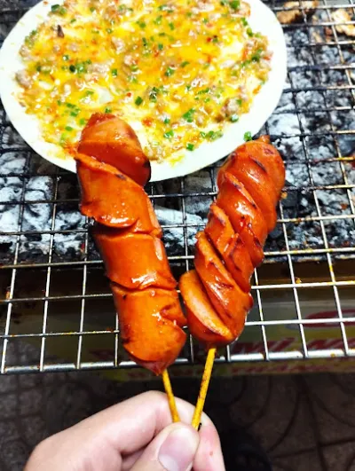 bánh mì nướng cô huệ - tiệm bánh