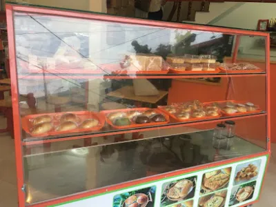 bếp  bánh diên vĩ - tiệm bánh