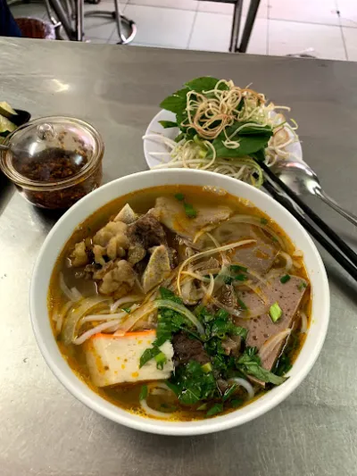 bún bò huế ngon - quán ăn nhỏ