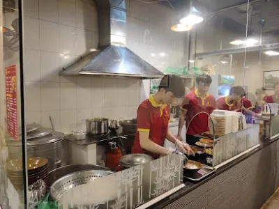 bún bò huế ngự uyển - quán mì