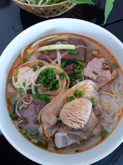 bún huế - bún vịt huế bà nòi - nhà hàng chuyên phục vụ bữa sáng