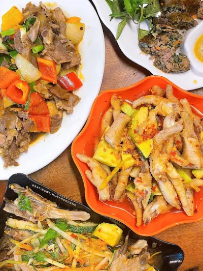 chân gà huyền nguyễn - quán ăn nhỏ