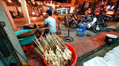 chân gà nướng hai còi - nhà hàng