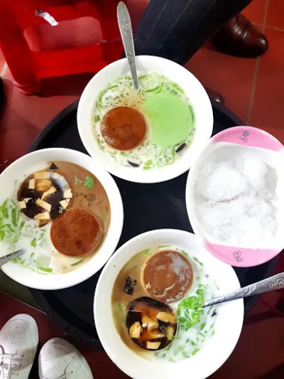 chè cô thu  bánh tráng trộn - nhà hàng