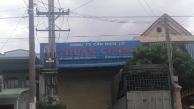 cơ sở cửa sắt linh - cửa hàng vật liệu xây dựng