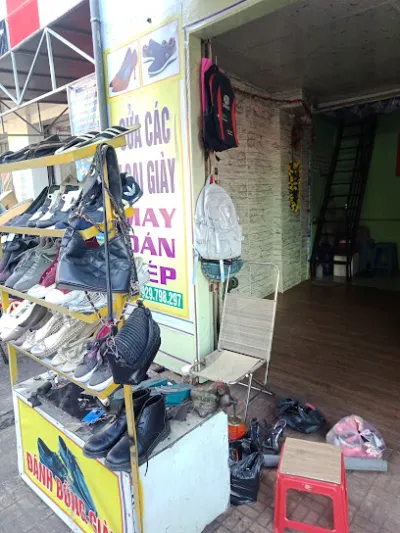 cơ sở sửa túi xách - giày dép công - cửa hàng