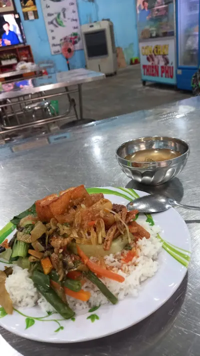 cơm chay thiên phú - quán ăn nhỏ