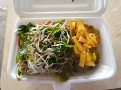 cơm chay thiện phúc - quán ăn nhỏ