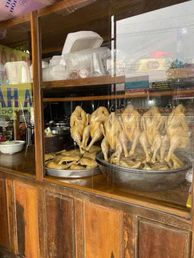 cơm gà 52 gia hân - quán ăn nhỏ