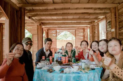 cơm làm gà nướng iatêng - nhà hàng