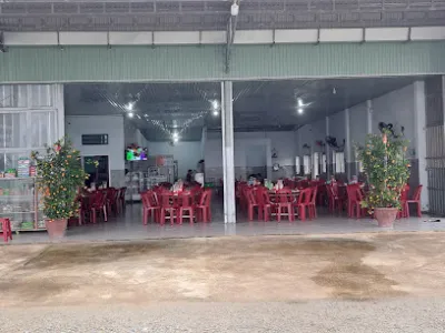 cơm quốc lộ thành luân - quán ăn nhỏ