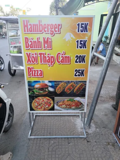 cơm sườn cháo vịt bà gái - quán ăn nhỏ