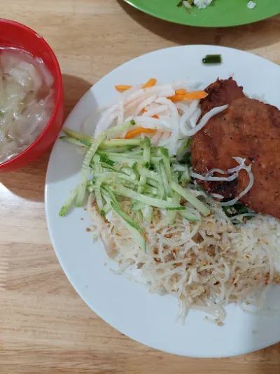 com tam 7 kieu - nhà hàng chuyên phục vụ bữa sáng