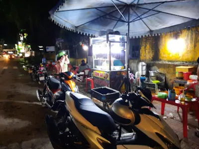 cơm tấm mẫu giáo hoa hồng - quán ăn nhỏ