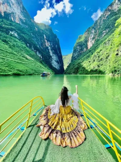 công ty tnhh du lịch và dịch vụ thương mại sức sống mới - đại lý du lịch tham quan