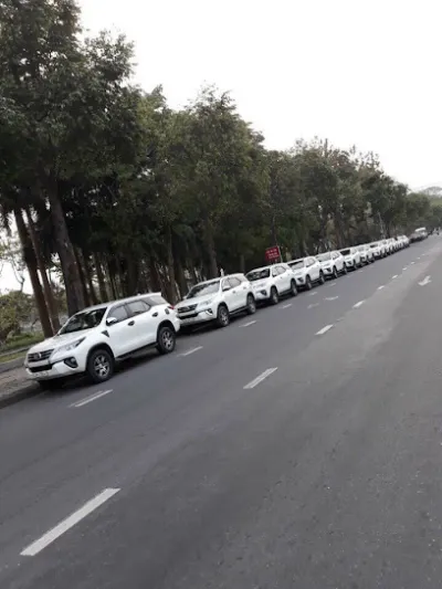 công ty tnhh vận tải du lịch và thương mại vũ khoa - dịch vụ cho thuê ô tô