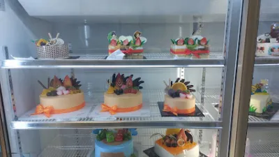 cửa hàng bánh kem cô hen - cửa hàng bánh