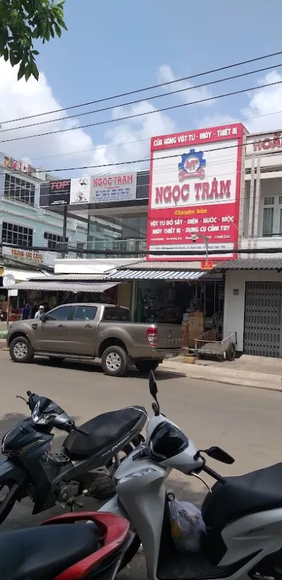 cửa hàng dụng cụ ngọc trâm - cửa hàng đồ thể thao