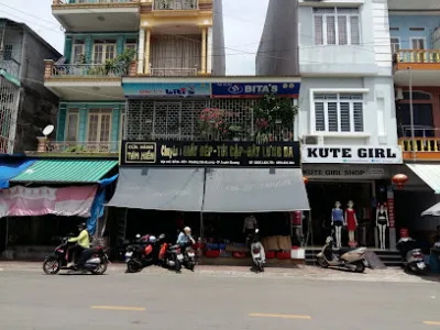 cửa hàng giày dép tám hiền - cửa hàng giày dép