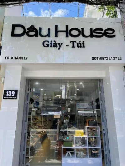 cửa hàng giày dép- túi xách dâu house - cửa hàng giày dép